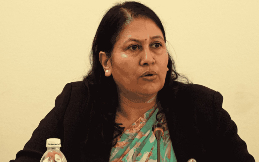 शिक्षक आन्दोलन चर्किरहेको बेला शिक्षामन्त्री भट्टराईद्वारा राजीनामा