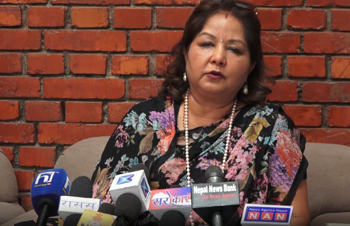सरकार परिवर्तनका हल्ला मनोरञ्जनका लागि आएका हुन्ः परराष्ट्रमन्त्री