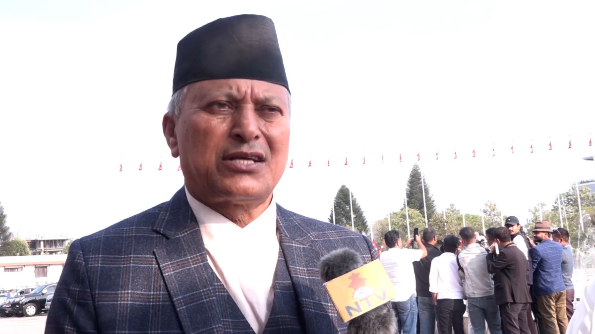नीति तथा कार्यक्रम वर्तमान समस्या समाधान गर्ने गरी आएको छः मन्त्री अधिकारी