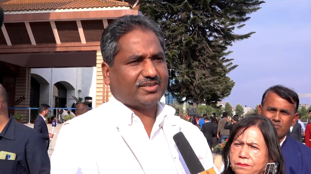 नीति तथा कार्यक्रम क्यान्सर रोगीलाई टिबीको औषधि जस्तैः प्रभु साह