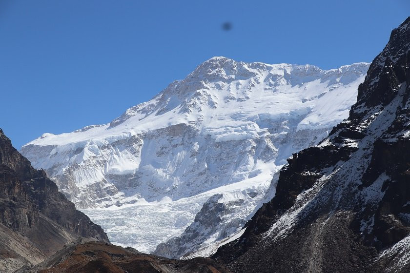 १० जनाले गरे विश्वको तेस्रो अग्लो कञ्चनजङ्घा हिमाल आरोहण