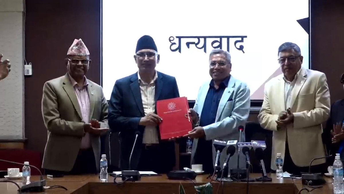 अर्थमन्त्री पौडेललाई चेम्बर अफ कमर्सका १०१ सुझाव