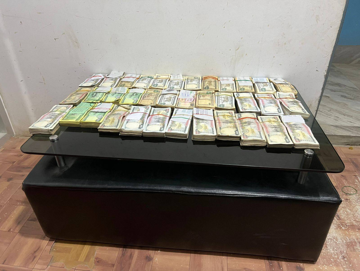 स्रोत नखुलेको २५ लाख रकमसहित काभ्रेको साँगाबाट दुई जना पक्राउ