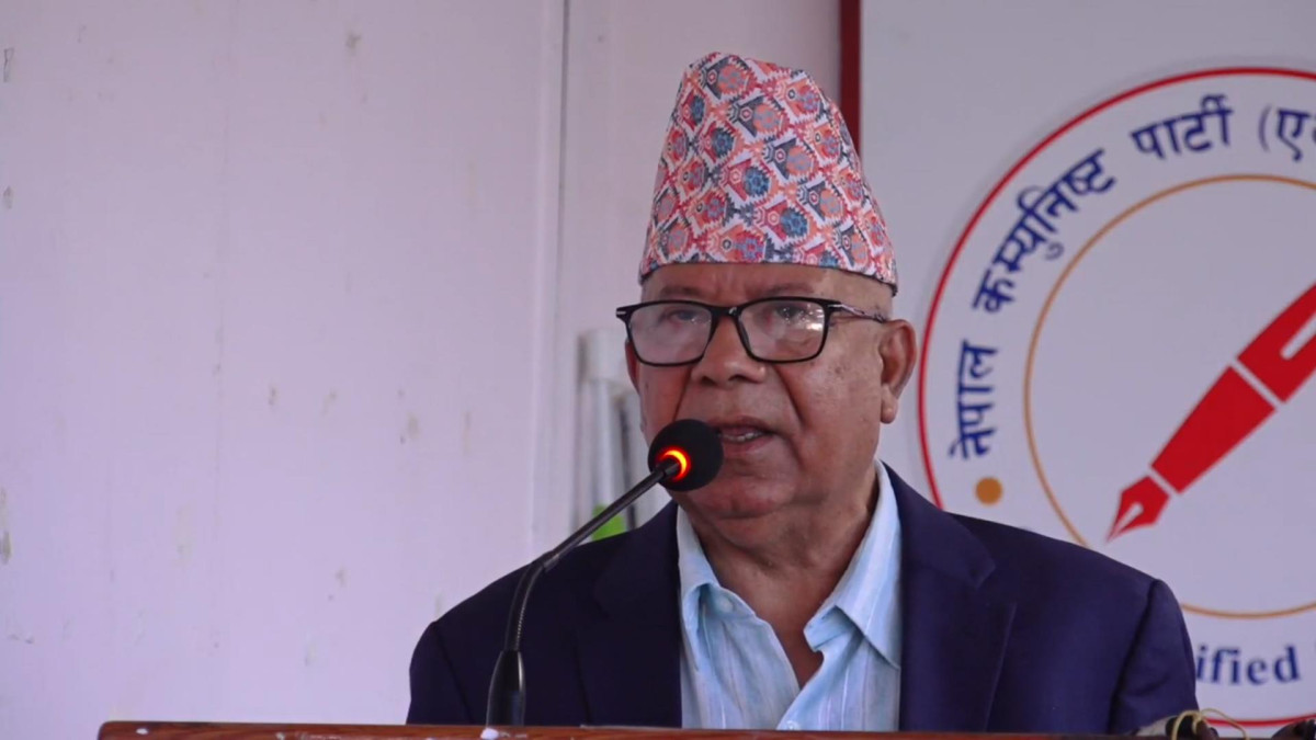 पूर्वराजा शाहलाई माधव नेपालको चुनौतीः मुलुक सञ्चालन गर्ने भए जनताको मन जितेर आउनुस्