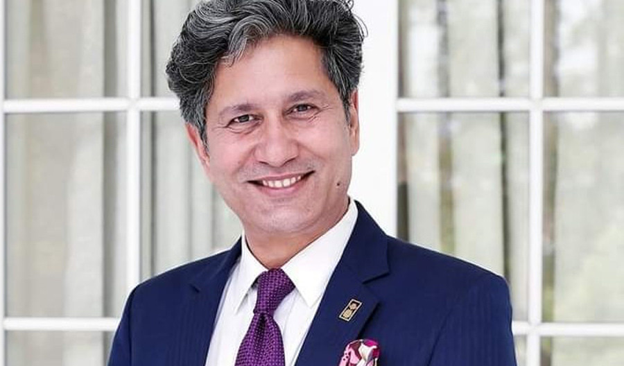 पत्रकार पाठकलाई पक्राउ नगर्न उच्च अदालतको अन्तरिम आदेश, धवललाई तीन लाख धरौटी