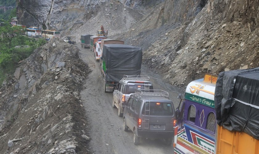 नारायणगढ–मुग्लिन सडक सञ्चालन, नियमितरूपमा दुईतर्फी सवारी आवतजावत