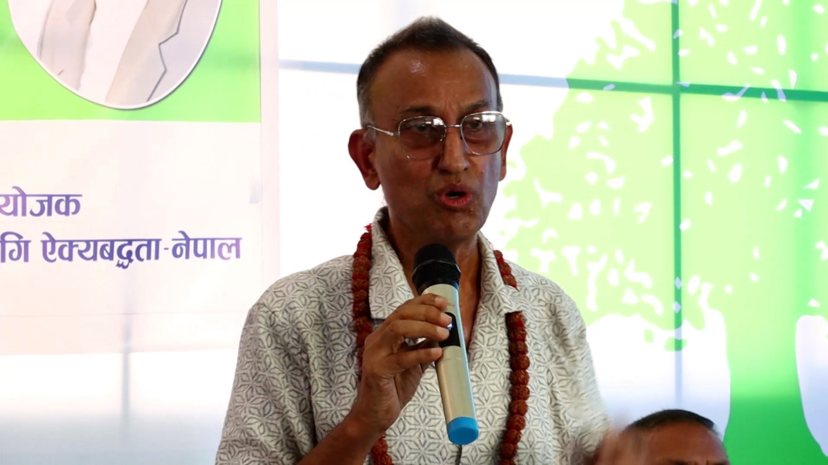 देशलाई दैनिक १८ घण्टा काम गर्ने प्रधानमन्त्री चाहिएको छः काँग्रेस नेता आचार्य