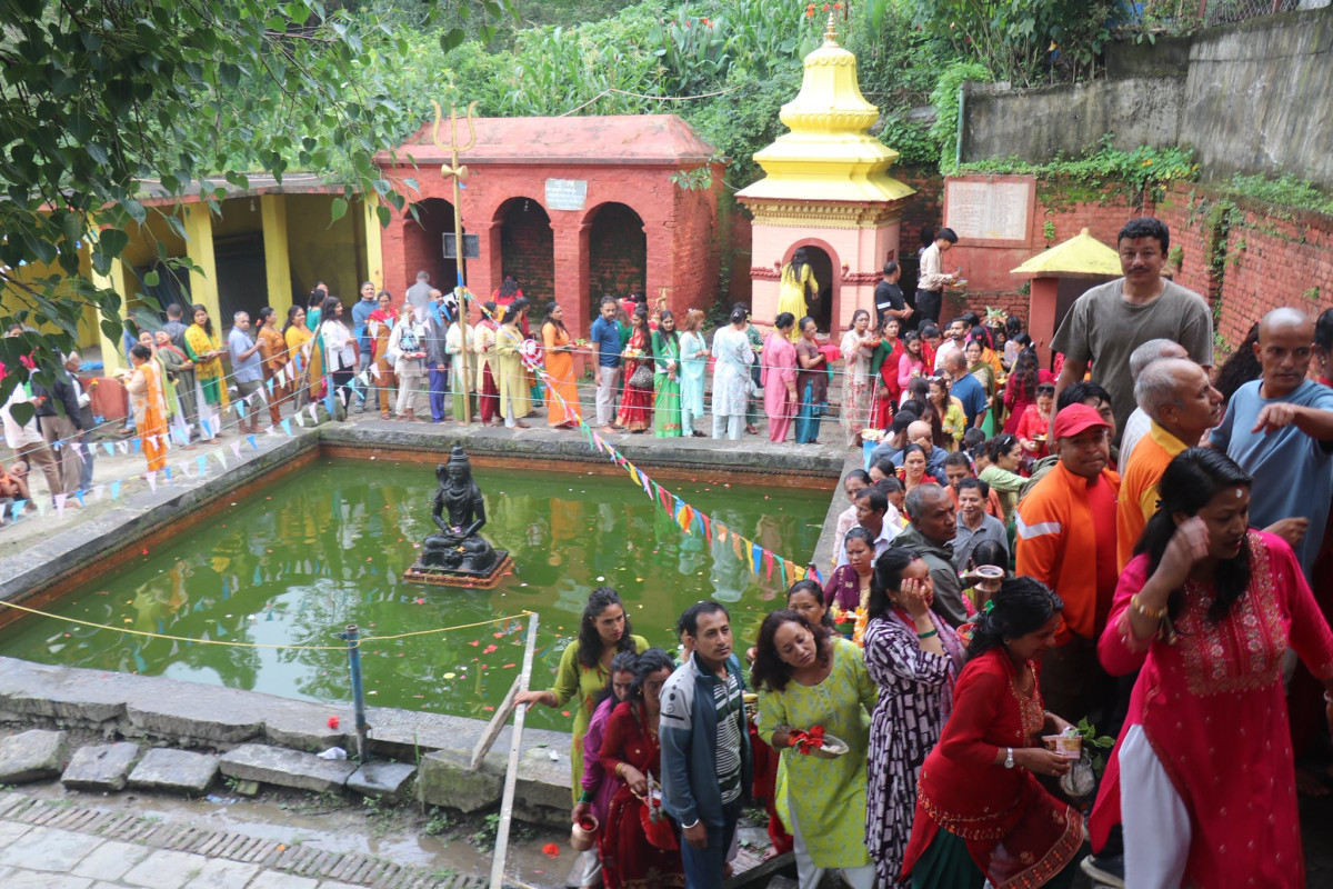 साउनको पहिलो सोमबार: आज देशभरका शिवालयमा भक्तजनको भीड