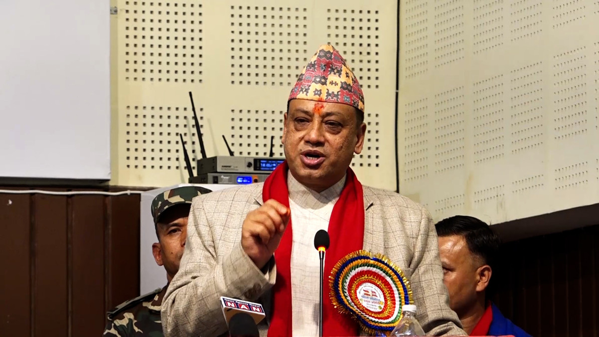मुख्यमन्त्री बानियाँ भन्छन्, ‘फोटो टाँस्न मात्रै मुख्यमन्त्री भएको होइन’