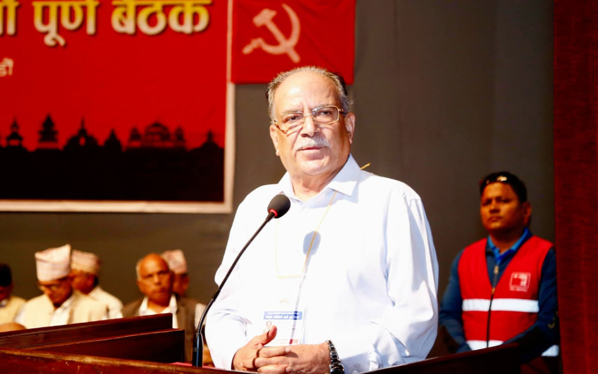 माओवादी केन्द्रीय समिति बैठक आज पनि जारी, नेताहरूले धारणा राख्दै