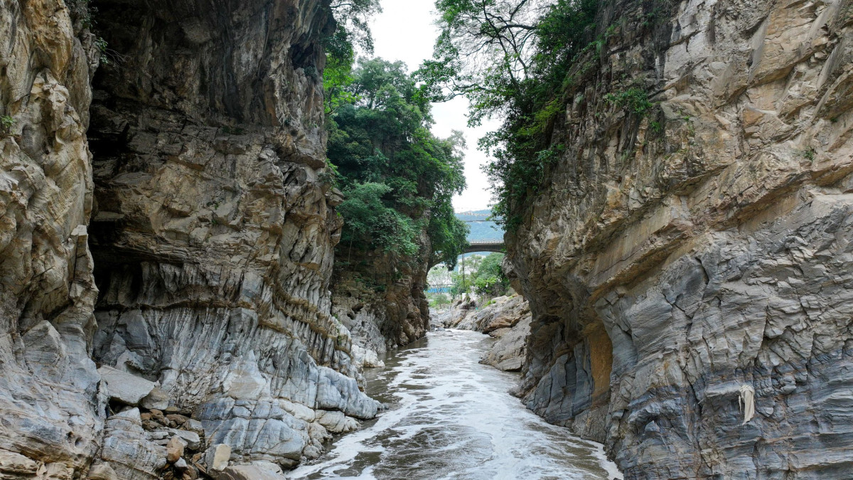 ललितपुरका सीडीओद्वारा चोभार गल्छी निरीक्षण, सुरक्षित ठाउँमा गएर बस्न अनुरोध