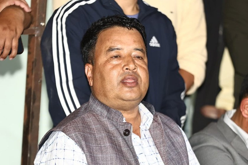 सरकारलाई महेश बस्नेतको चेतावनीः मलाई पक्राउ गरेर देखाउनुस्