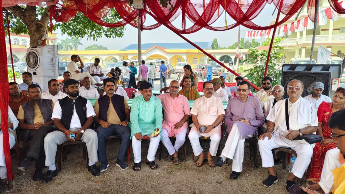 जसपा, नेपाल मधेसबाट उम्मेदवार दिएका योगेन्द्र यादवद्वारा निर्वाचन बहिष्कार