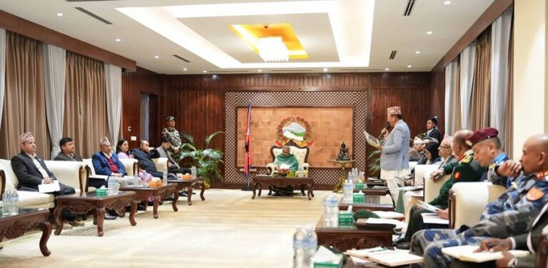 सर्वपक्षीय बैठकः  निर्वाचनमा केन्द्रित हुन सरकारसँग राजनीतिक दलको आग्रह
