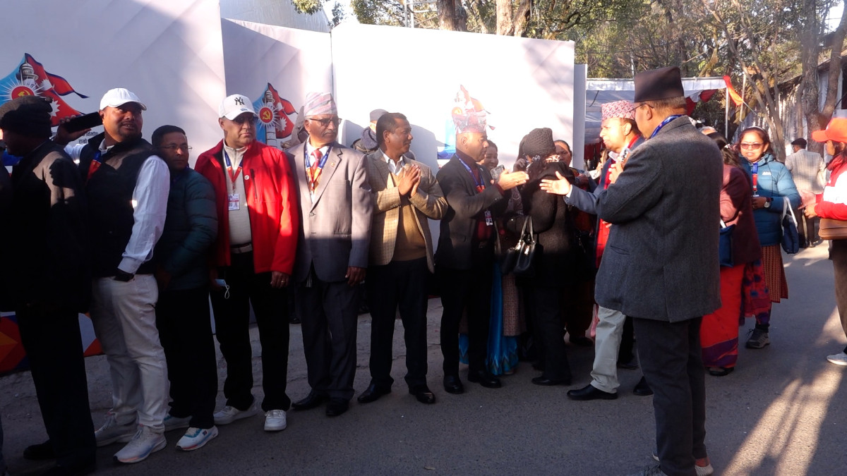 एमाले नेतृत्व चयन : भोटिङ मेसिनका चिप्स संकलन हुँदै, नतिजा आजै आउने तयारी