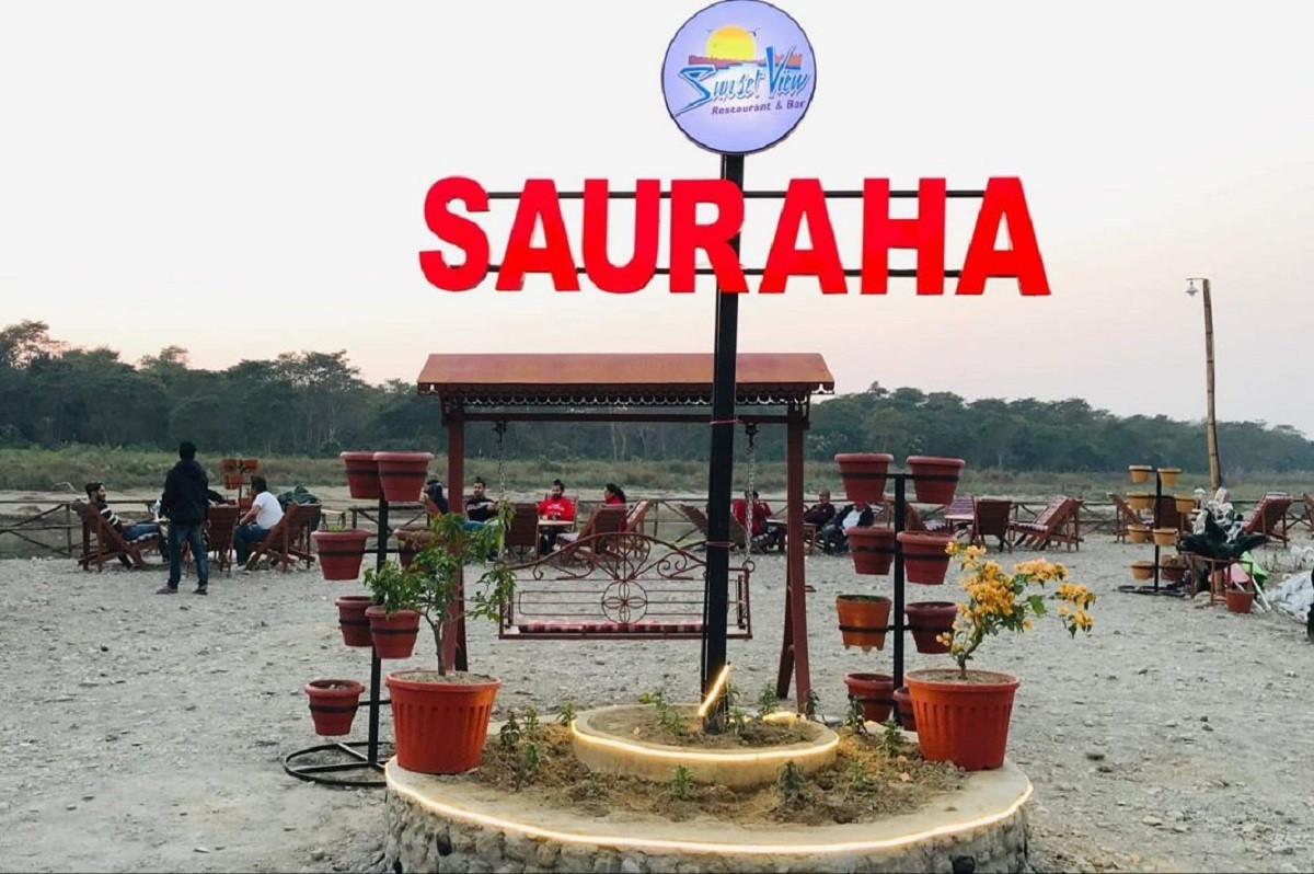 सौराहामा नयाँ वर्षको चहलपहल, पर्यटक आकर्षित
