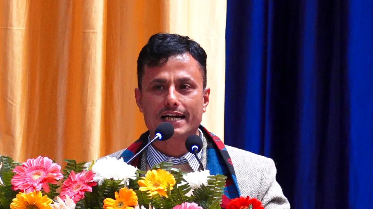 विमानस्थल बन्द गर्नु समाधान होइन, रोजगारी सिर्जना जरूरी : तिवारी