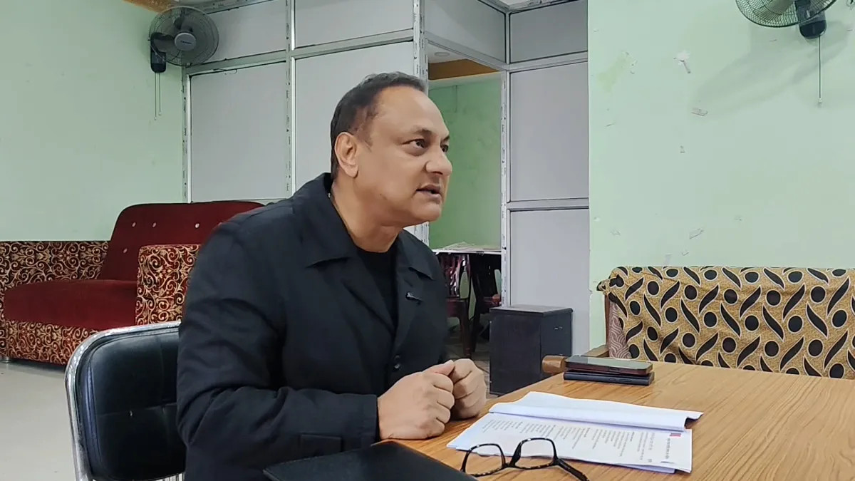 अन्तरिम सरकारले पुरानै गलत राजनीतिक संस्कार दोहोर्‍यायो : सर्वेन्द्र खनाल