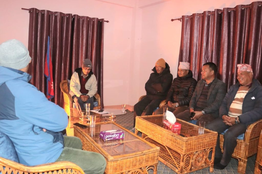 कर्णालीमा कांग्रेस–एमालेको संयुक्त अपिल : गठबन्धनका उम्मेदवारलाई जिताउन मतदातासँग आग्रह