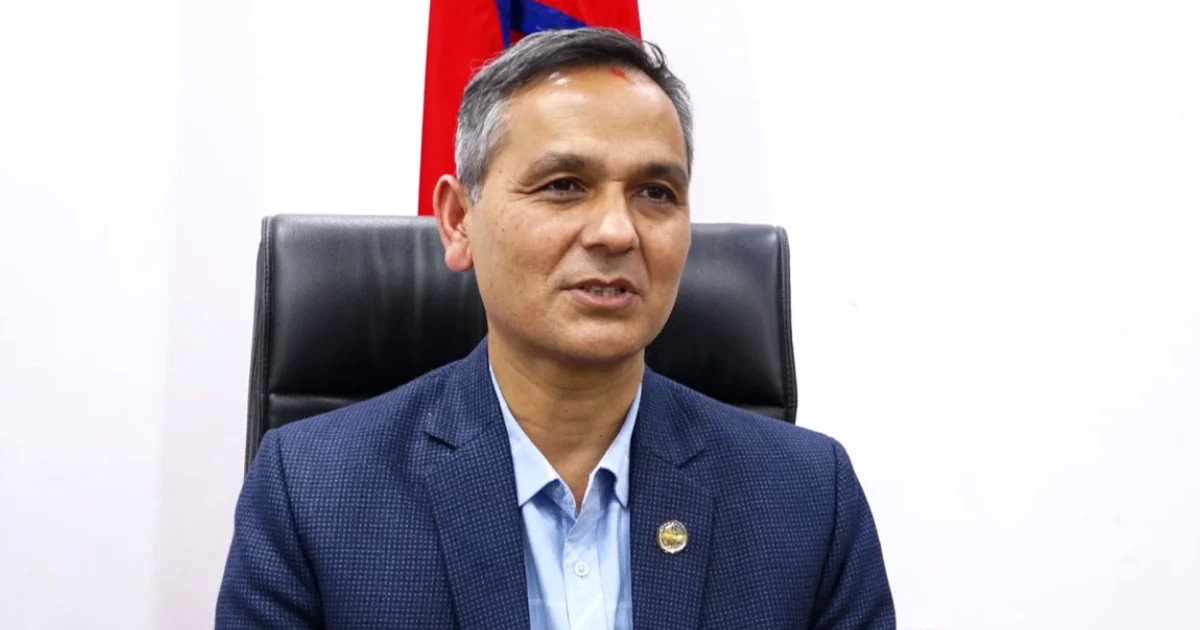 संविधान र व्यवस्था हटे देशको जीवनमै गम्भीर संकट आउँछ : गृहमन्त्री अर्याल