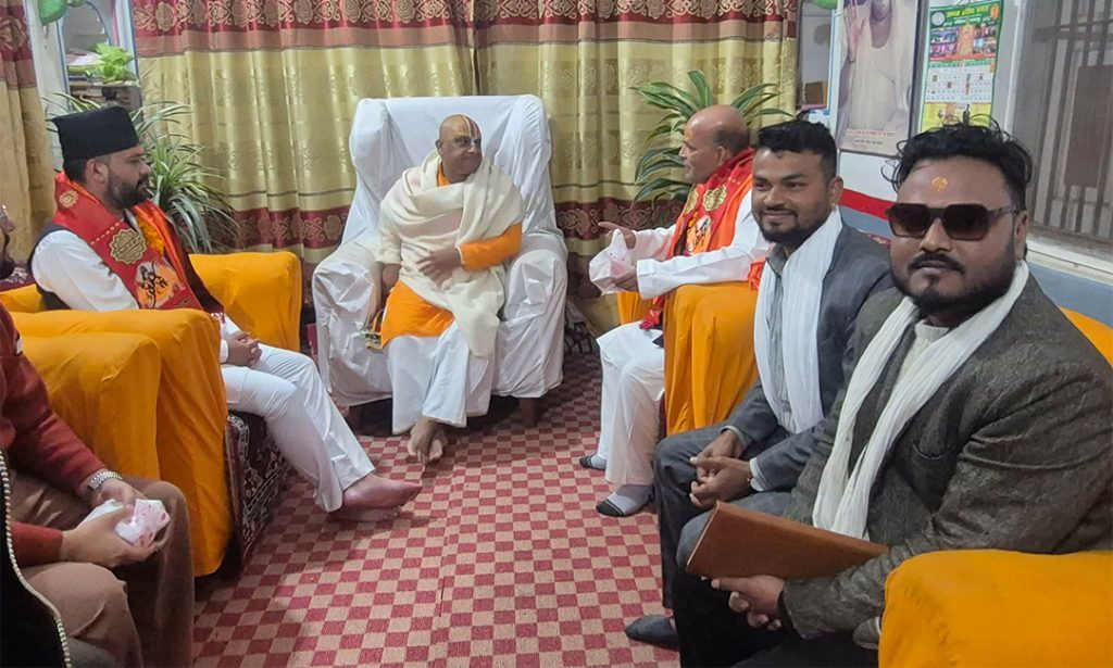 जनकपुरधामबाट अभियान सुरु गर्दै बालेन शाह, जानकी मन्दिरमा पूजा