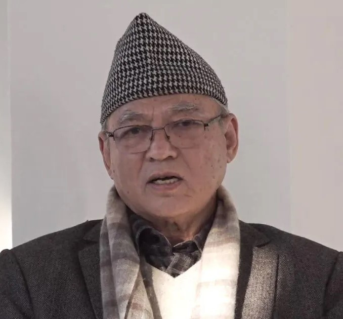 ओलीको रक्षार्थ उभिनुपर्ने जिम्मेवारी एमालेको काँधमा आएको छः बादल