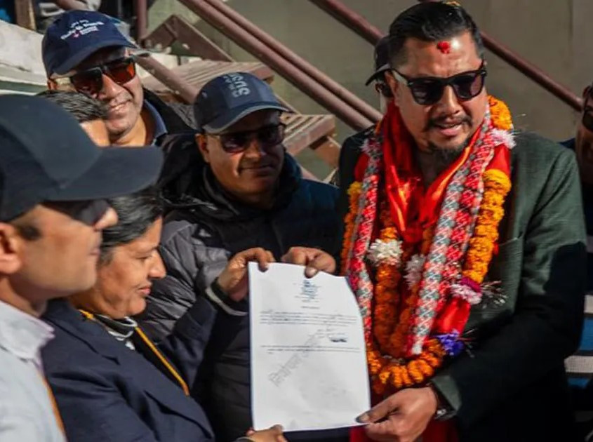 रास्वपा उम्मेदवार विराजभक्त श्रेष्ठले काठमाडौं–८ बाट उम्मेदवारी दर्ता गरे