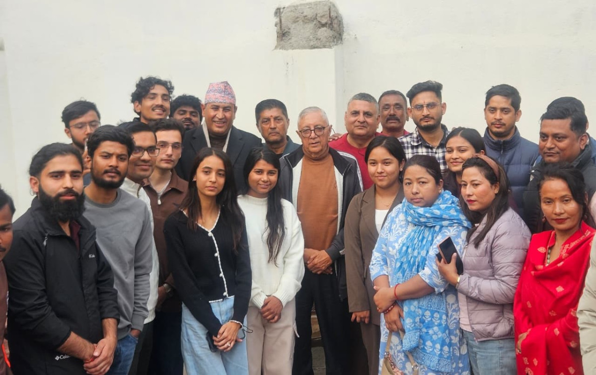 युवाका सवालमा आफू स्पष्ट र प्रतिबद्ध छु : डा. शेखर कोइराला