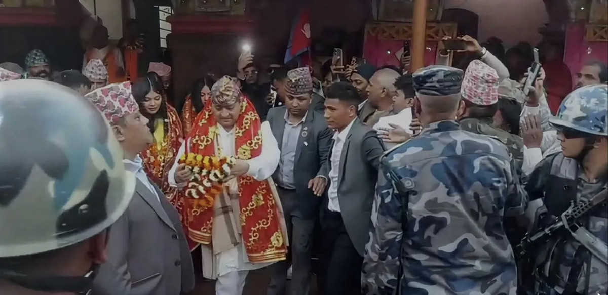पूर्वराजा ज्ञानेन्द्र शाहद्वारा जनकपुरधामका प्रमुख मन्दिरमा पूजा अर्चना