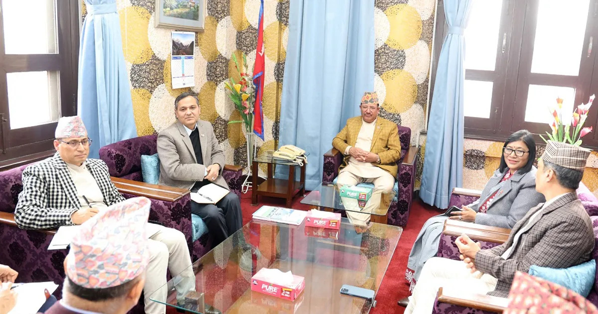 चुनाव तयारीबारे कार्यवाहक प्रमुख निर्वाचन आयुक्त र गृहमन्त्रीबीच छलफल