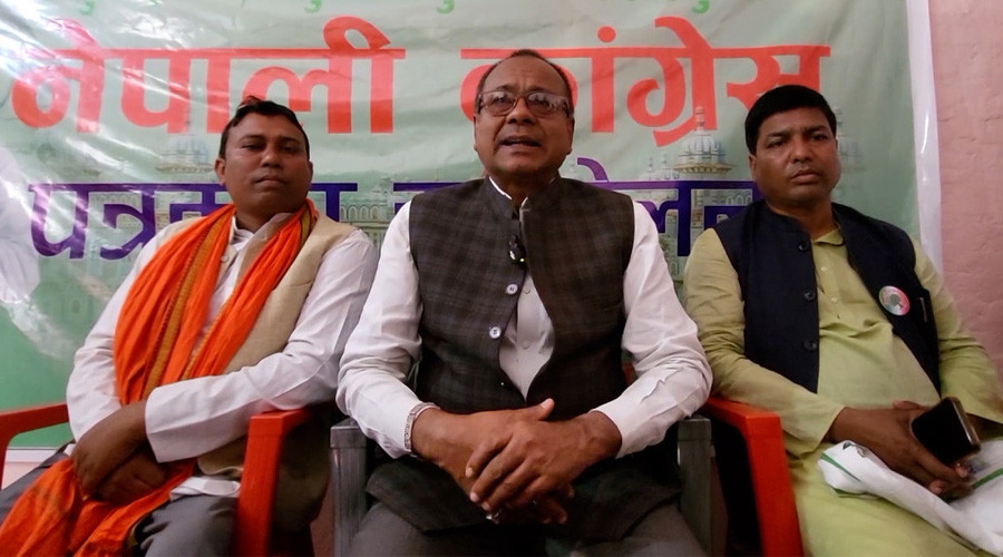 काँग्रेसका यादवद्वारा प्रधानमन्त्री आकांक्षीलाई थापासँग खुला संवादको चुनौती
