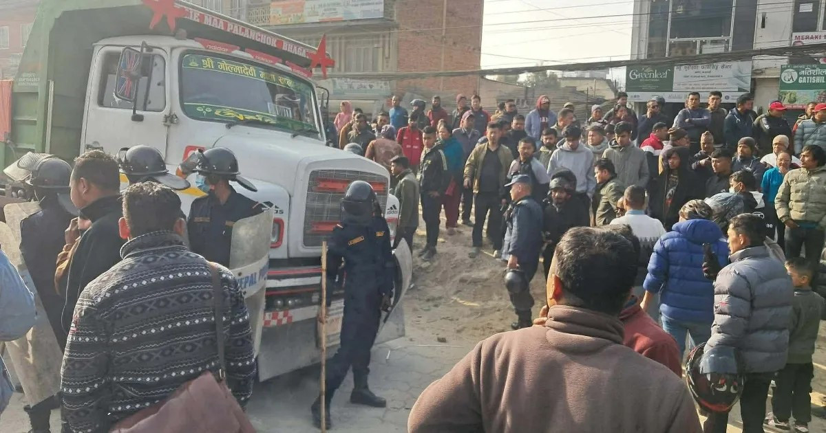 बनेपामा टिपर–स्कुटर ठक्कर: एक जनाको मृत्यु