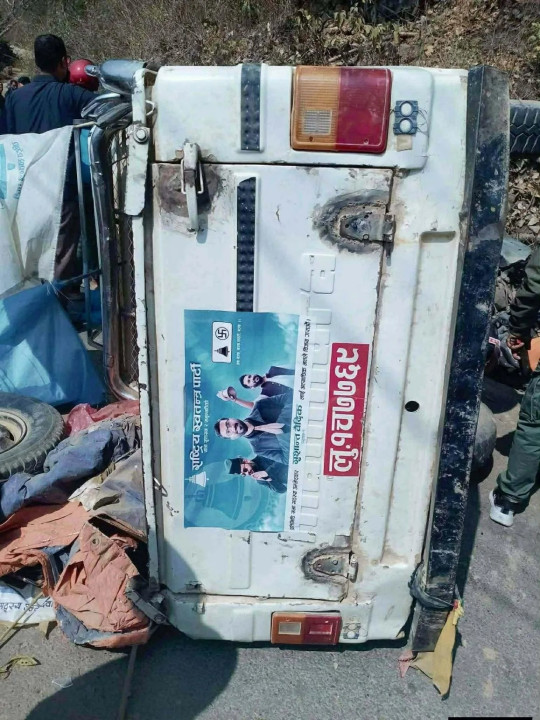 प्युठानमा पिकअप भ्यानको ठक्करबाट चार जना घाइते