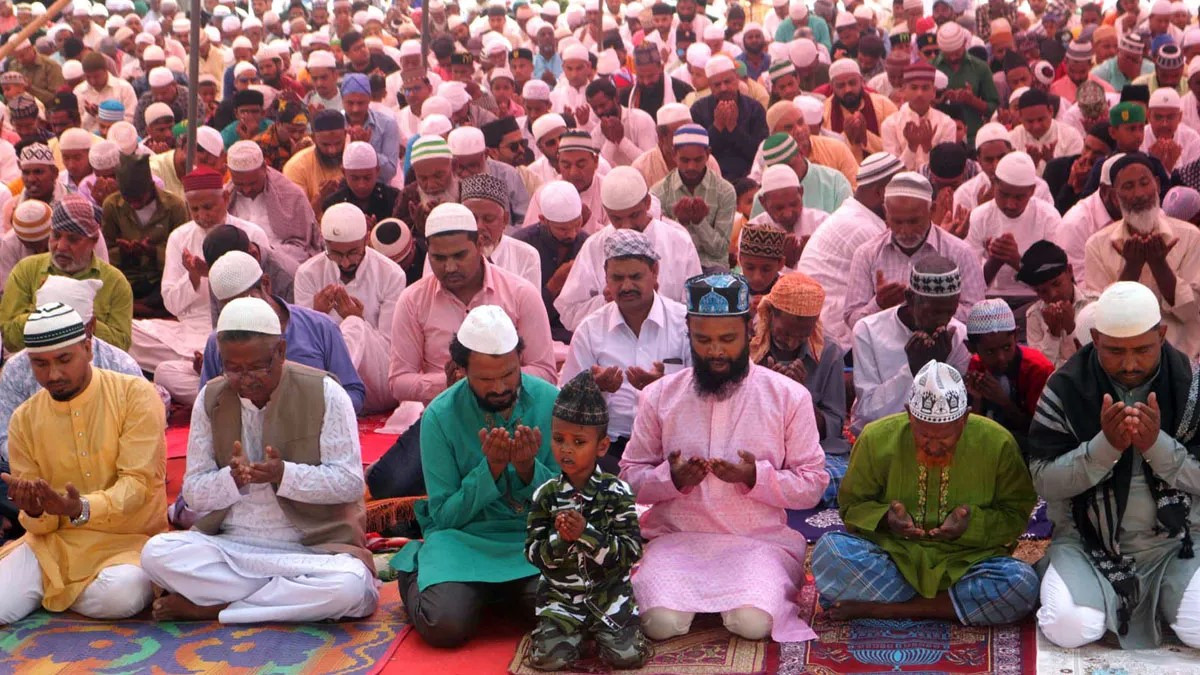 मुस्लिम समुदायद्वारा आज ईद उल फित्र पर्व मनाइँदै
