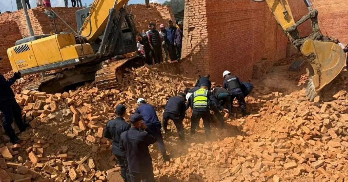 ललितपुरमा इँट्टाभट्टाको पर्खाल भत्किँदा एक महिलाको मृत्यु, ४ घाइते