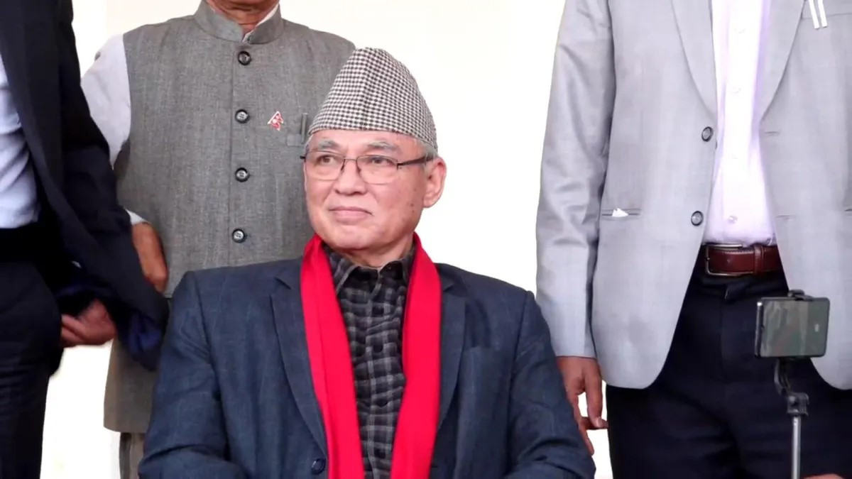 संसदीय बहुमत भए पनि जनमत प्रतिपक्षतर्फ’ — बादल