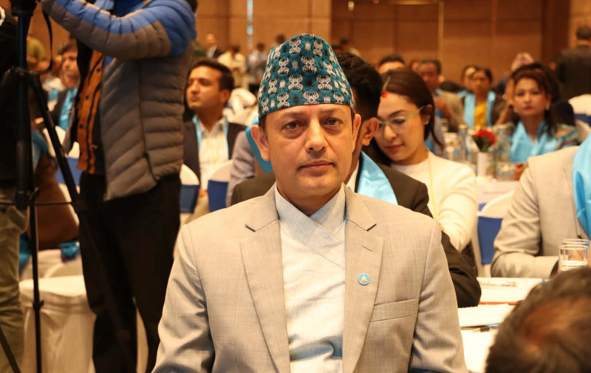रास्वपाका डीपी अर्यालले गराए सभामुख पदका लागि उम्मेदवारी दर्ता