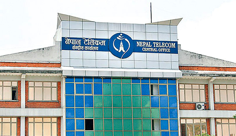 डेटा सकिँदा ब्यालेन्स नकाटिने: टेलिकमका सबै सेवा अब अनलाइनबाट