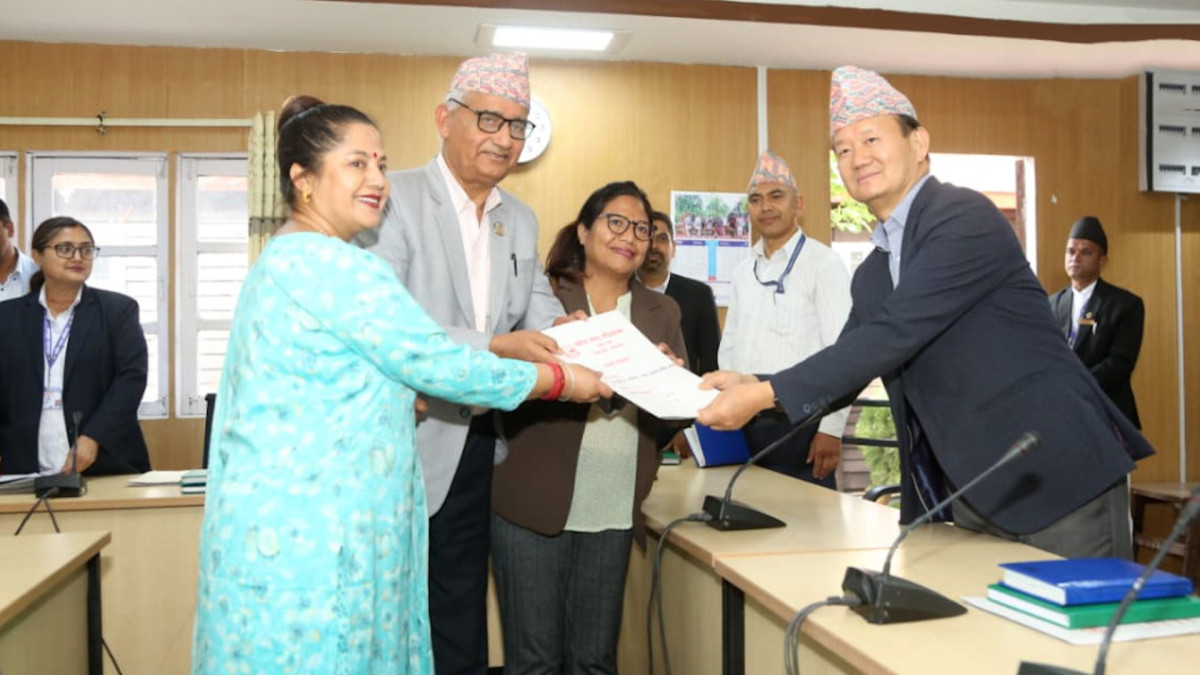 एमाले र नेकपाले पनि गराए समिति सभापतिमा उम्मेदवारी दर्ता