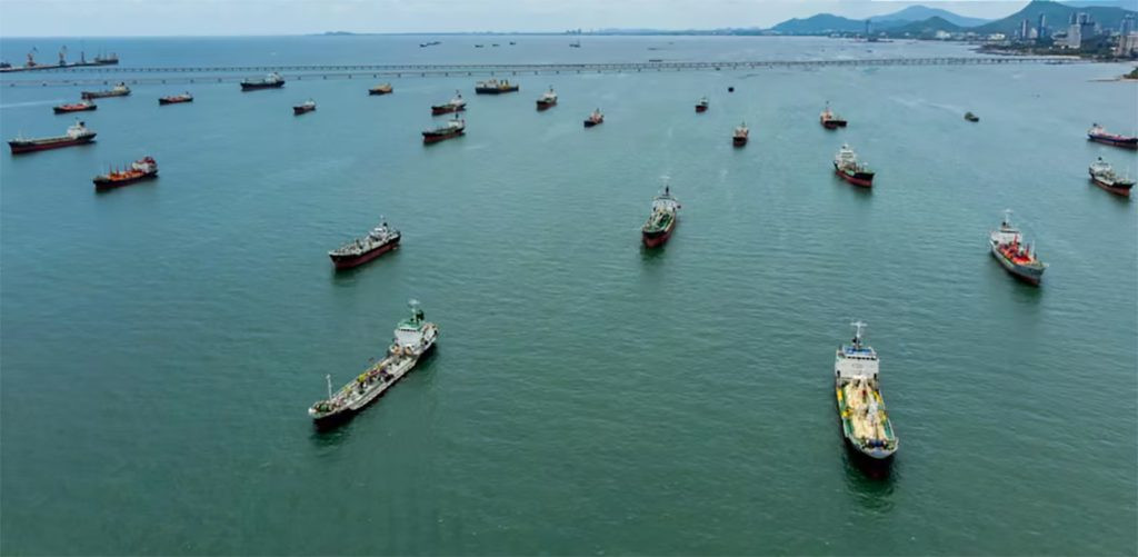 होर्मुज जलमार्गमा तनाव बढ्दै, इरान–अमेरिका बीच विवाद तीव्र