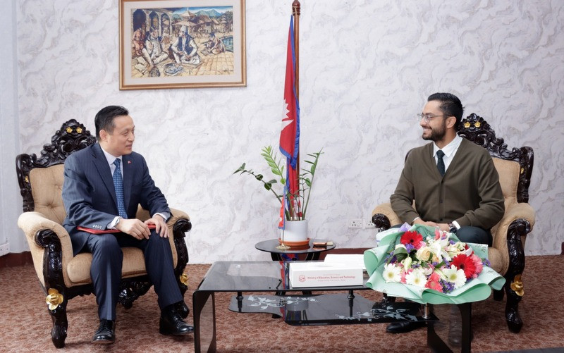 शिक्षामन्त्री र चिनियाँ राजदूत भेटवार्ता