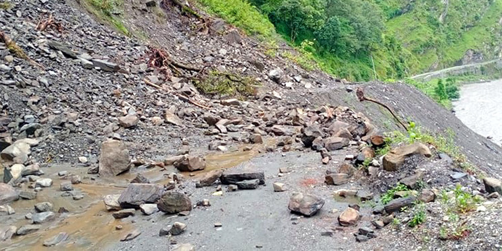निःशुल्क वाटर बुथमा राखिएको पानीको दुरुपयोग, निगरानी बढाइयो