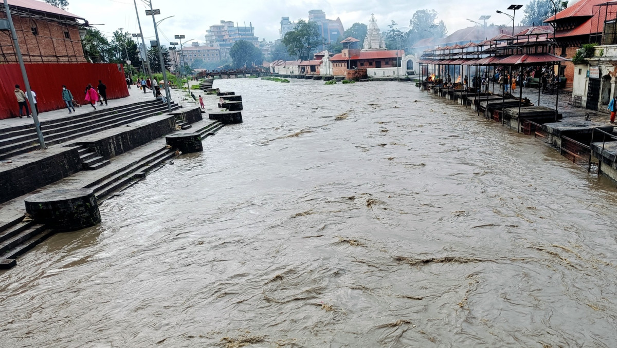 बागमती नदीमा घट्न थाल्यो पानीको बहाव