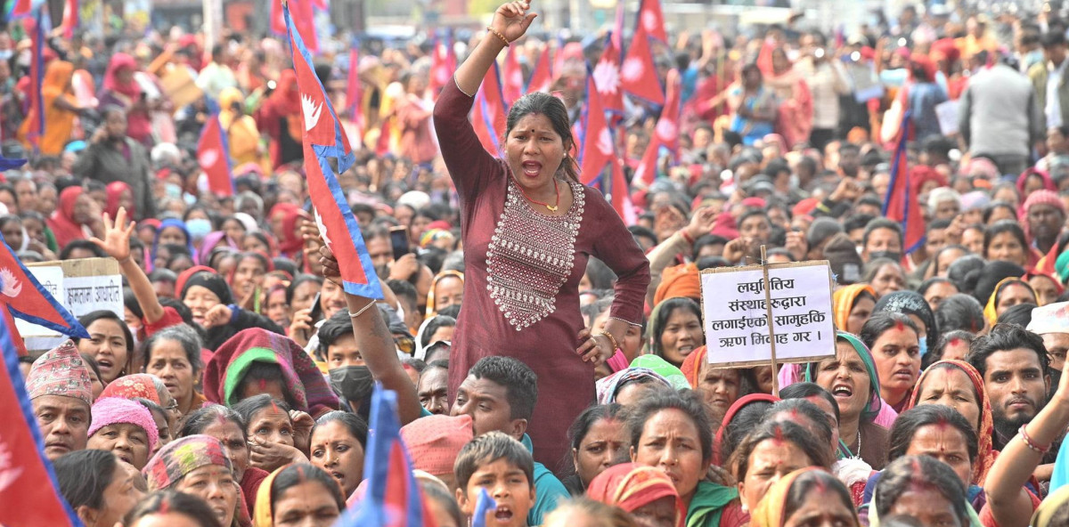 लघुवित्त पीडितद्वारा माइतीघरमा सामूहिक आमरण अनशन सुरु