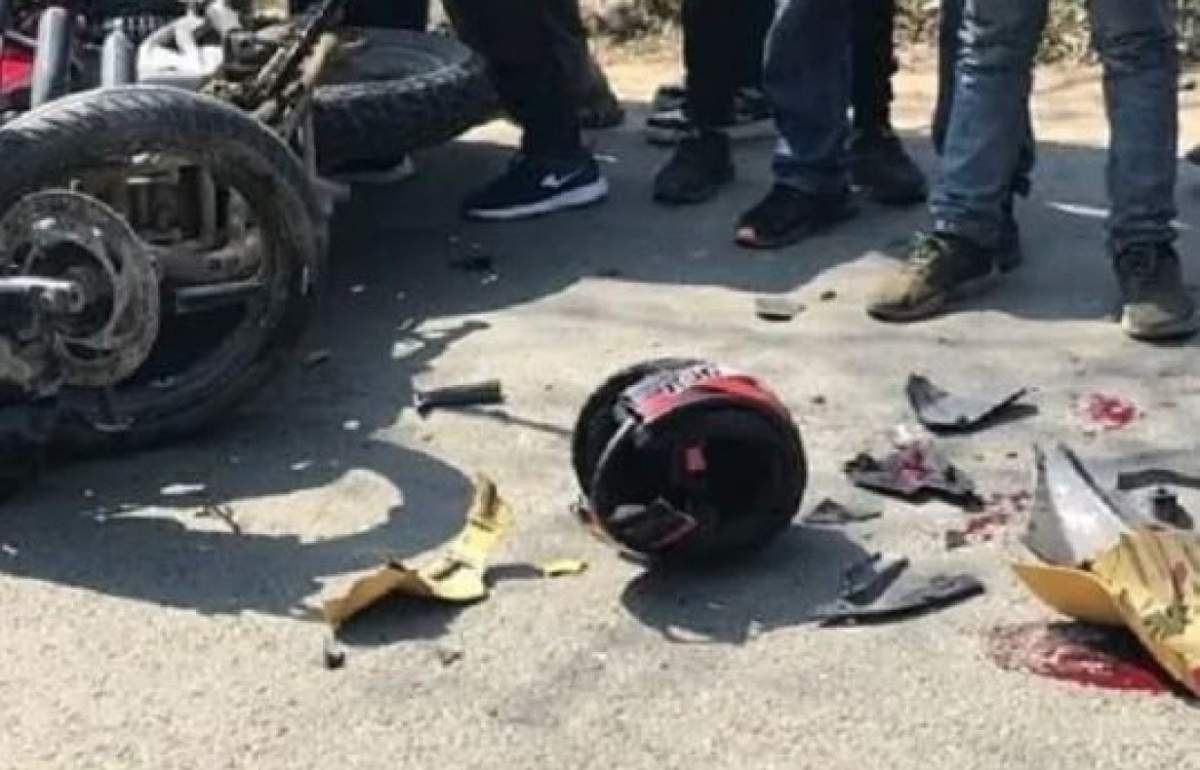 महोत्तरीमा बसको ठक्करबाट एक युवककाे ज्यान गयाे