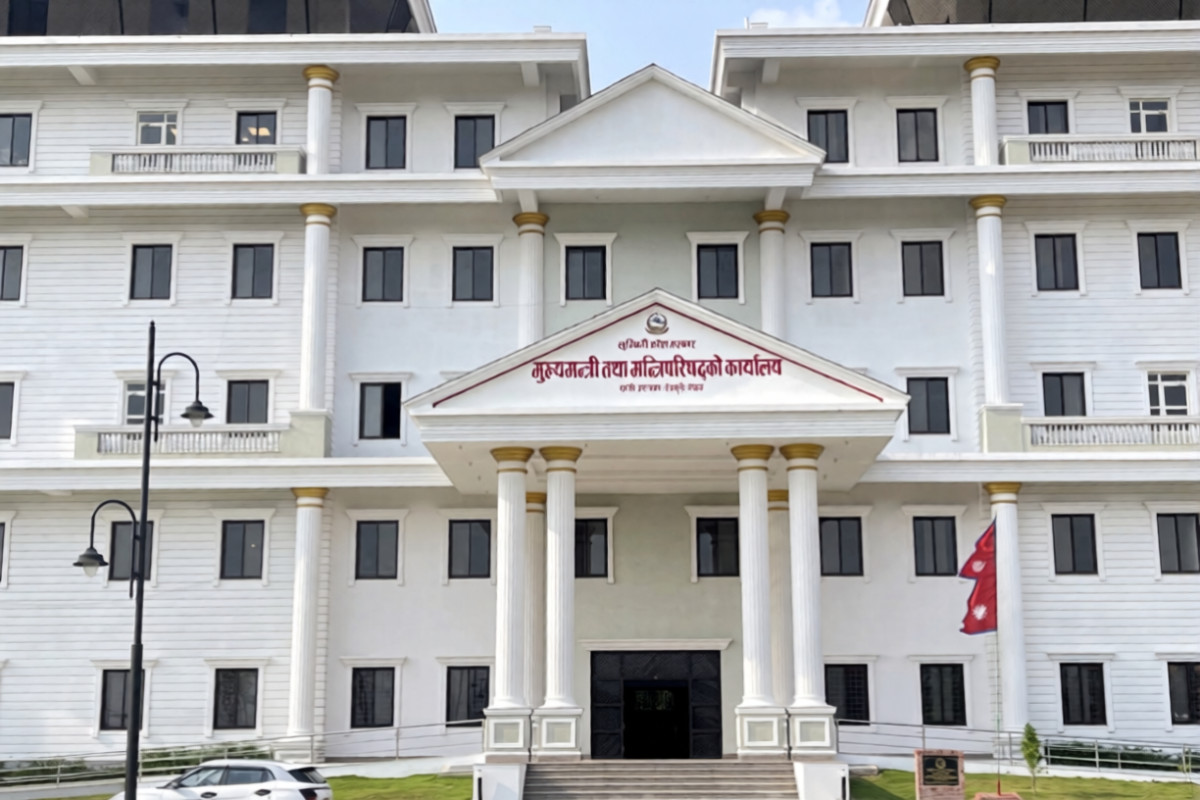 लुम्बिनी प्रदेशमा नेकपाबाट तीन मन्त्री नियुक्त, मन्त्रिपरिषद् पुनर्गठन