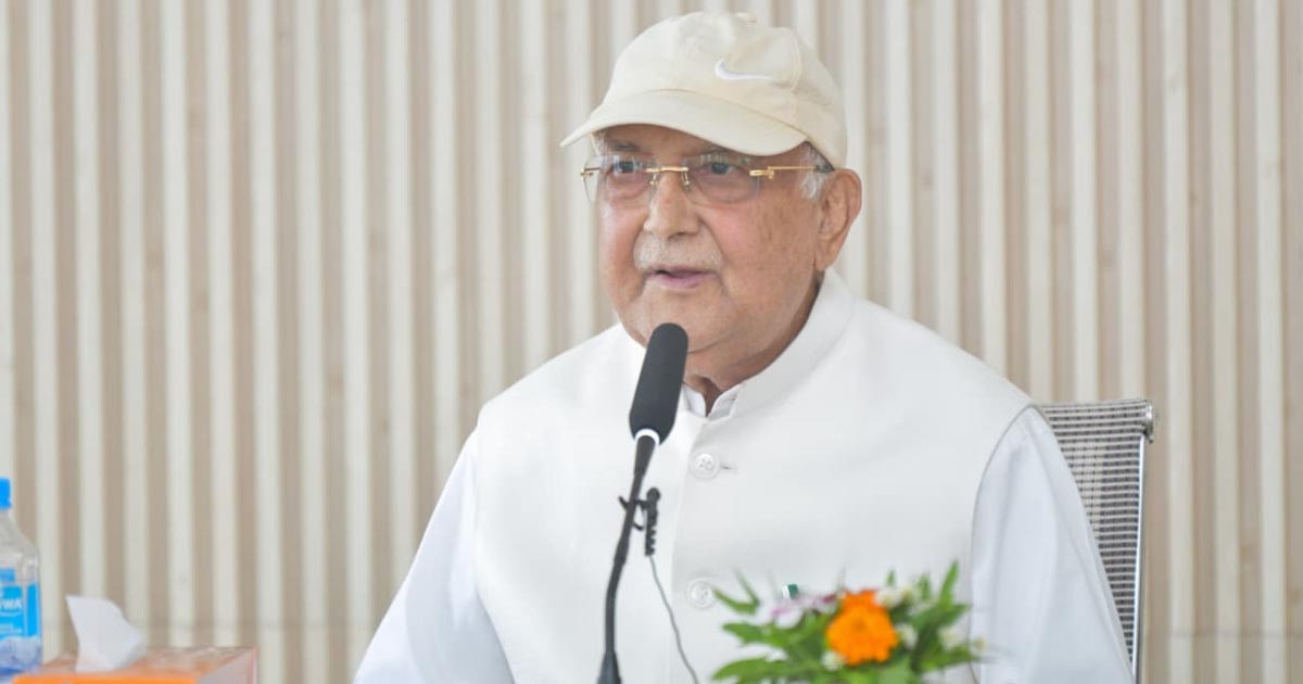 विपद्मा सरकार खोज्नुपर्ने अवस्था आयो, कहिले काहीँ हेलिकप्टरमा उडेको देखिन्छ : ओली