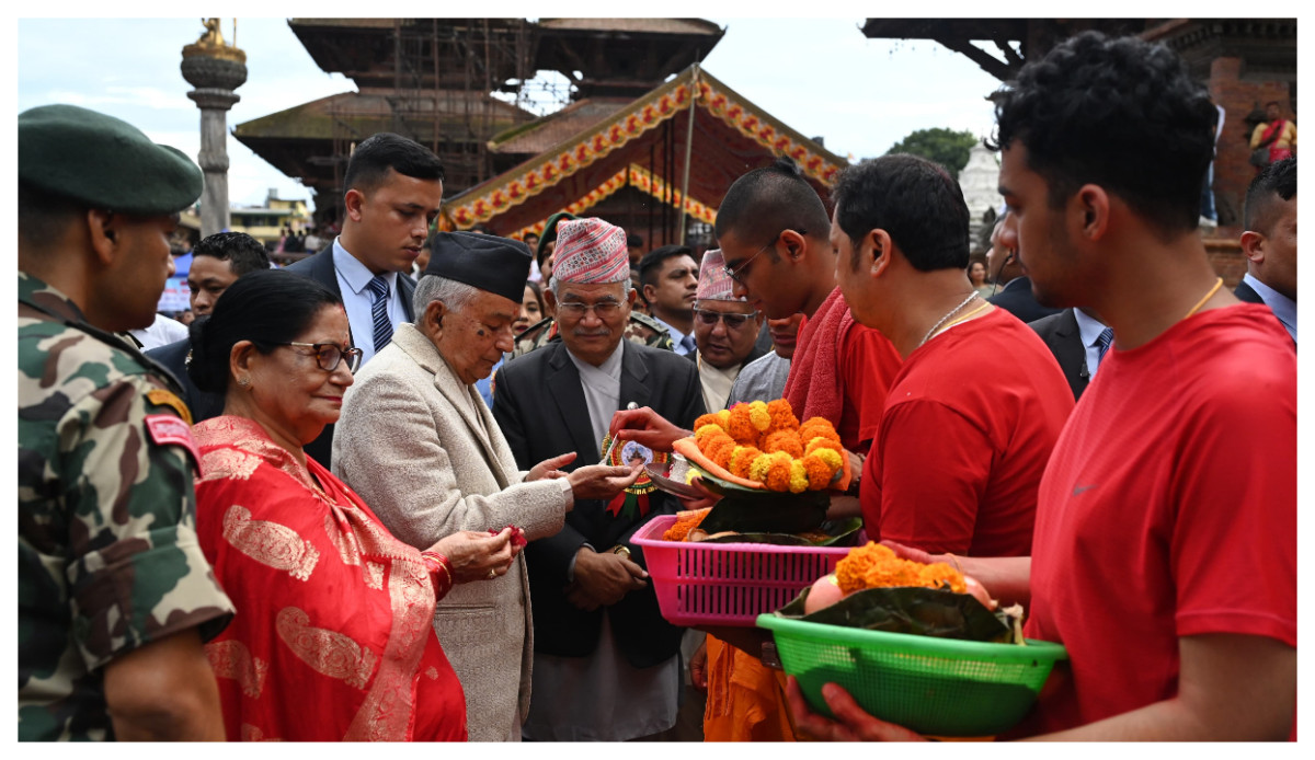 राष्ट्रपति पौडेलद्वारा पाटन कृष्ण मन्दिरमा पूजाआराधना