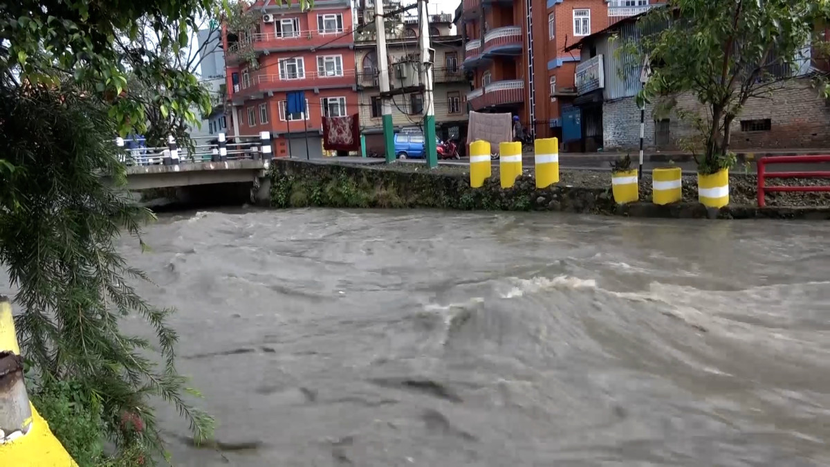 रसुवा र नुवाकोटसहित ३९ जिल्ला आकस्मिक बाढीको जोखिममा (सूचीसहित)