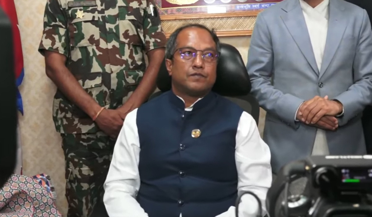 उद्योगमन्त्रीको पदभार ग्रहण, ग्यास आपूर्ति प्रतिबद्धता